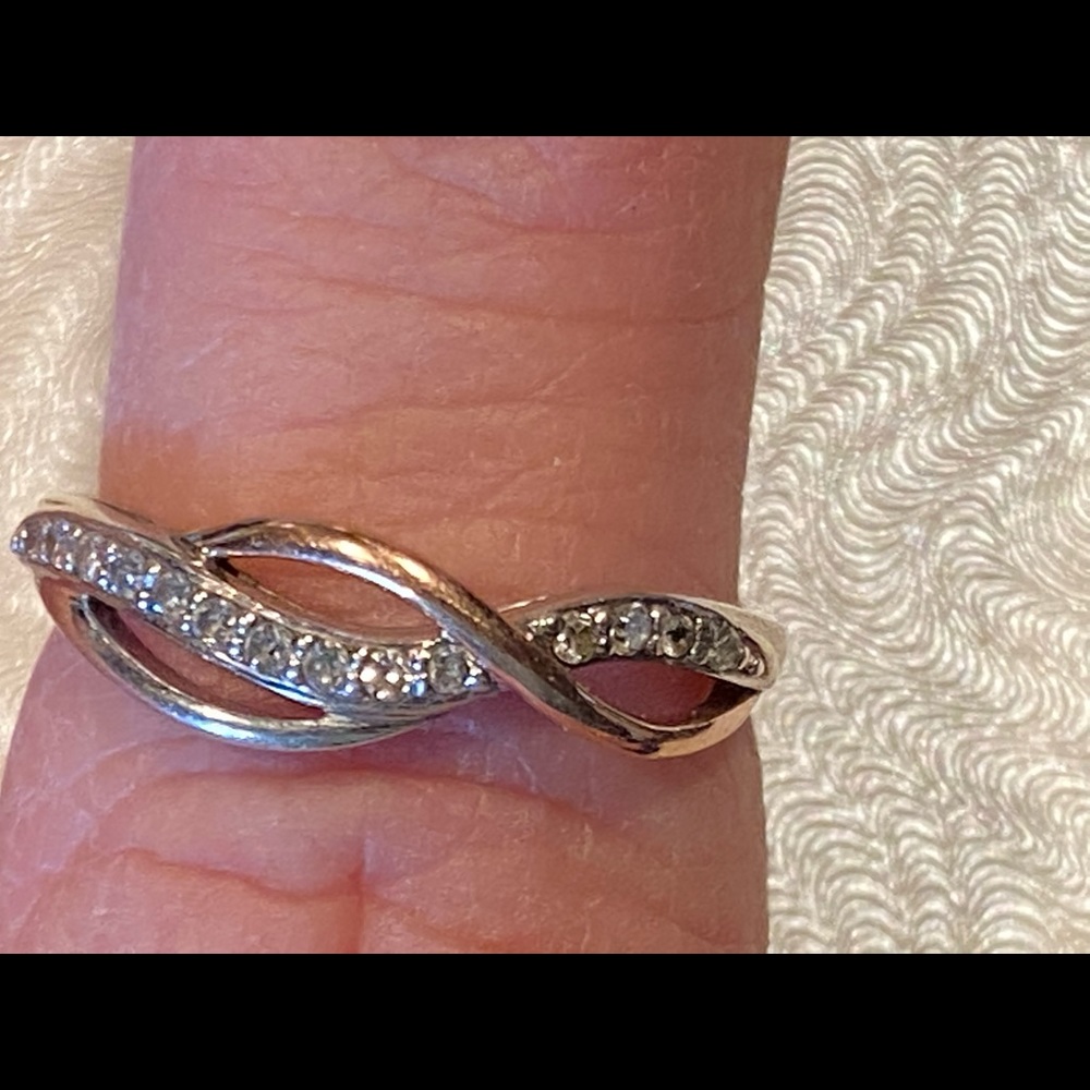 10k gold diamond ring